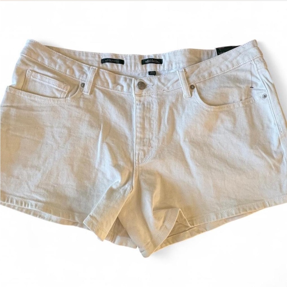 ✨ NWT Wild Fable Chic Comfortable Classic Cream White Jean Shorts Size 16